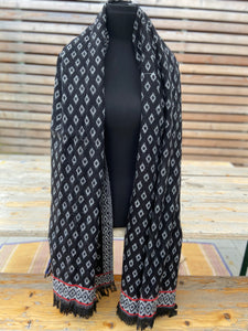 boho shawl (reversible) - black diamonds