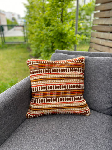 Cushion Cover-border with dot pattern in multicolor